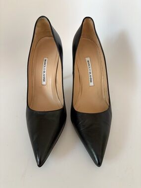 Manolo Blahnik Black Leather Pumps BB105 4.25” heels size 11.5 41.5